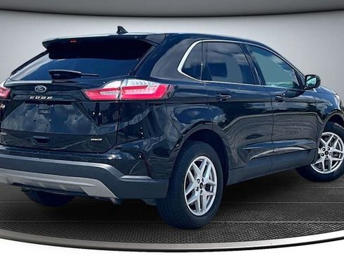 Used 2023 Ford Edge SEL w/ Convenience Package AWD/4WD image 6