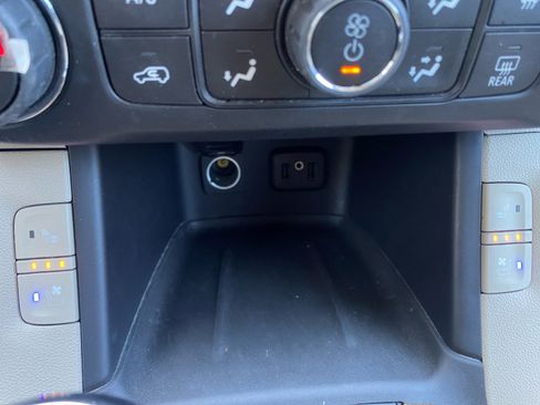 Used 2017 GMC Acadia Denali w/ Technology Package image 26