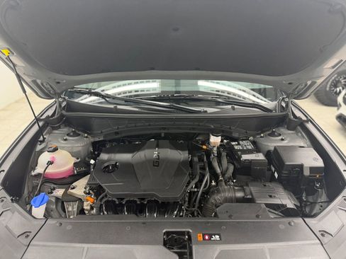 Used 2025 Hyundai Tucson SE AWD/4WD image 32
