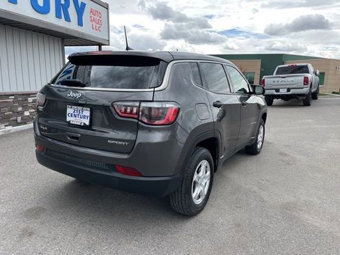 Used 2022 Jeep Compass Sport AWD/4WD image 15