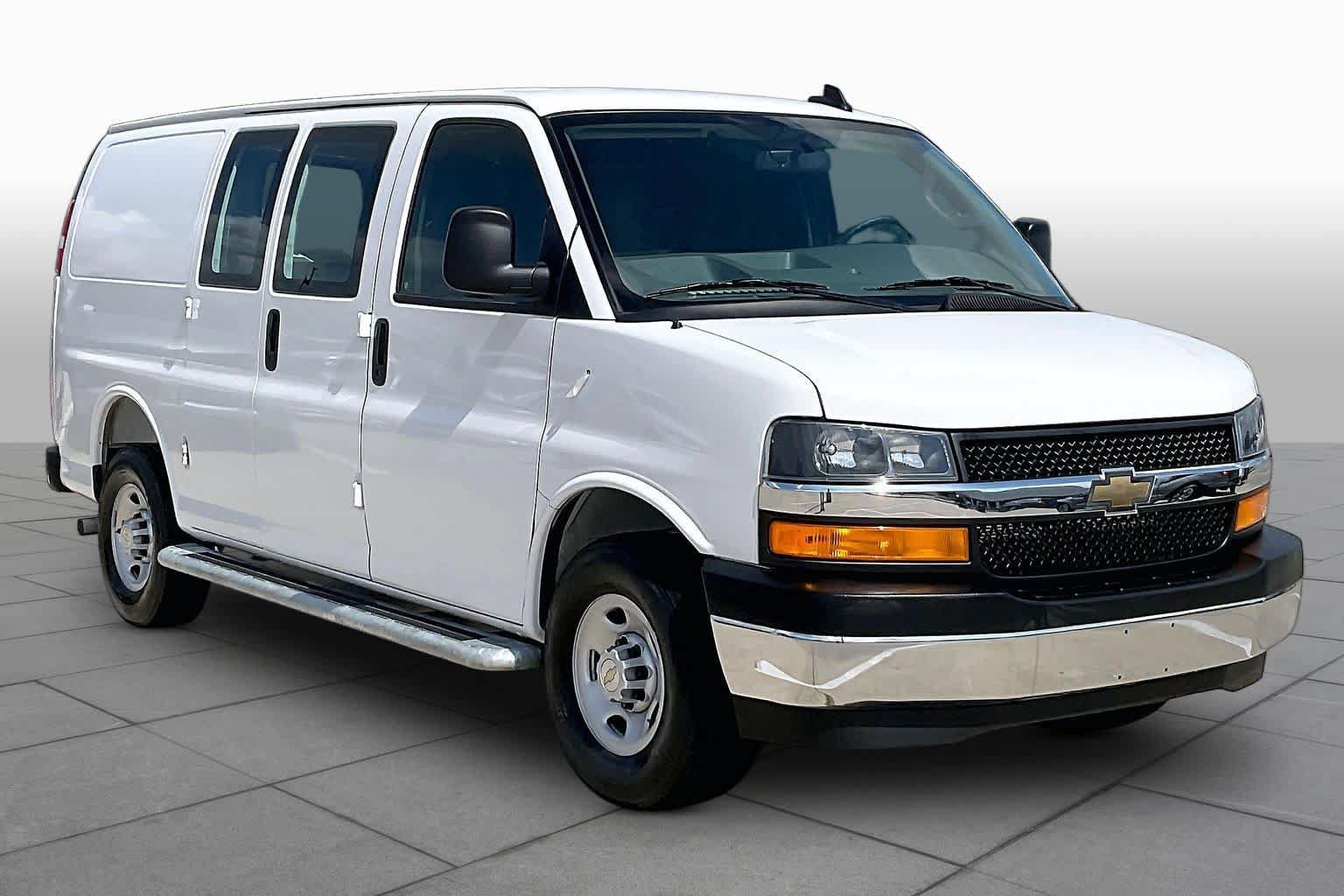 Certified 2025 Chevrolet Express 2500 w/ Driver Convenience Package RWD image 3