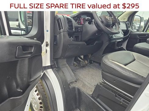 Used 2025 RAM ProMaster 2500 w/ Convenience Group FWD image 7
