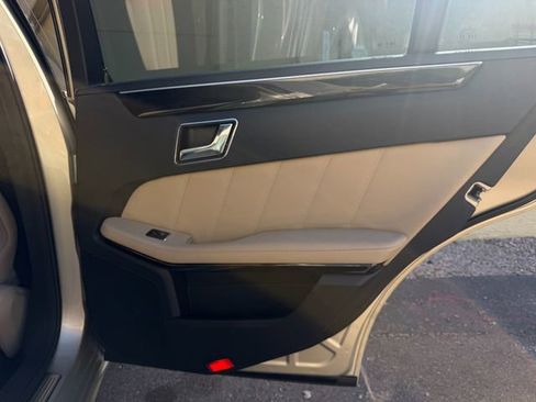 Used 2011 Mercedes-Benz E 550 Sedan w/ Premium 1 Pkg image 26