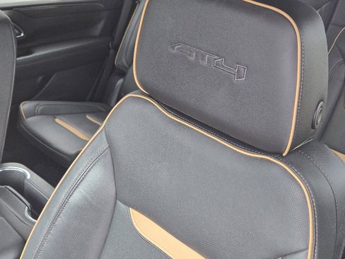 Used 2023 GMC Yukon AT4 w/ AT4 Premium Plus Package image 20