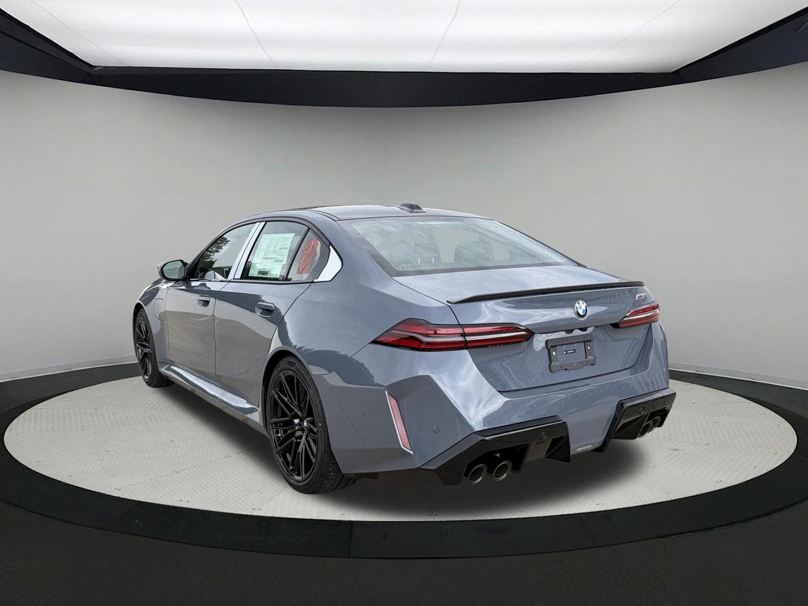 New 2027 BMW M5 w/ Carbon Package AWD/4WD image 5