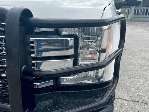 Used 2018 Ford F250 Lariat w/ Lariat Ultimate Package AWD/4WD image 10