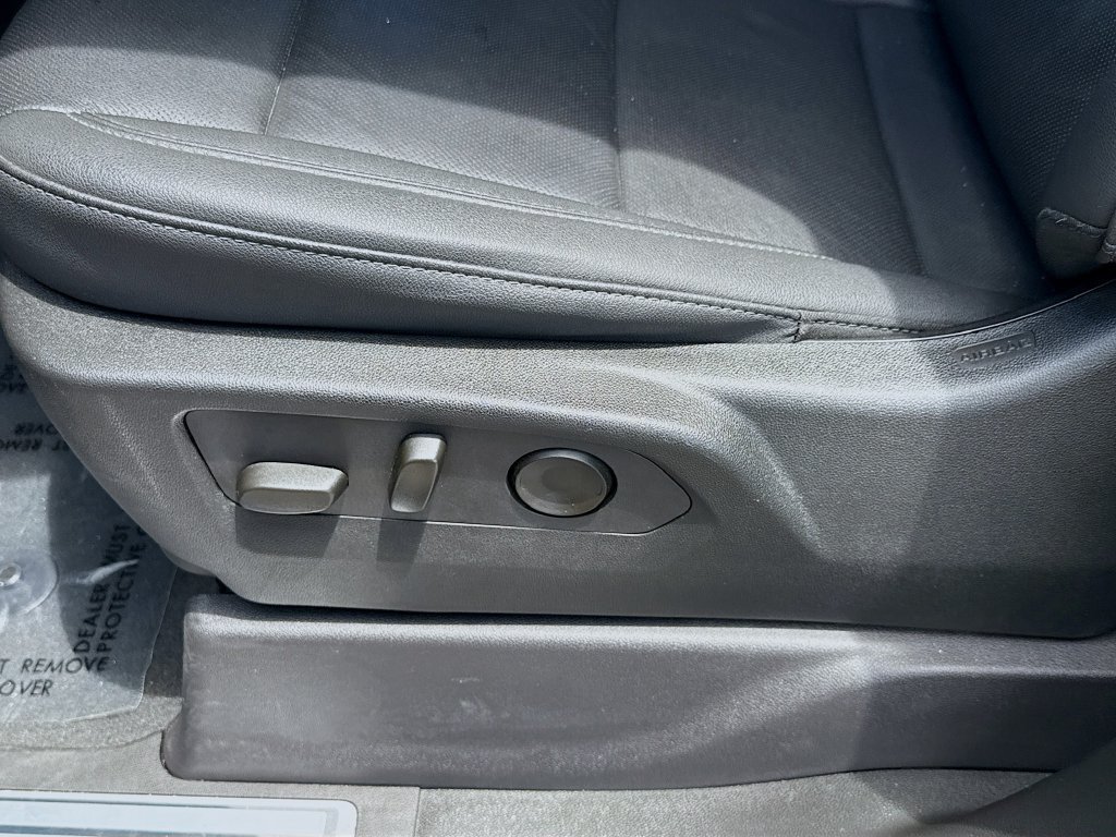 Used 2024 Chevrolet Silverado 1500 LTZ RWD image 17