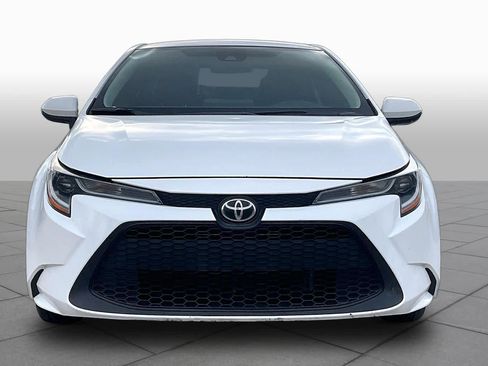 Used 2021 Toyota Corolla LE FWD image 2