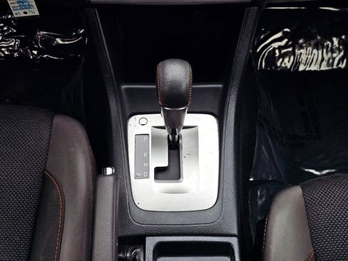 Used 2017 Subaru Crosstrek 2.0i Premium image 21