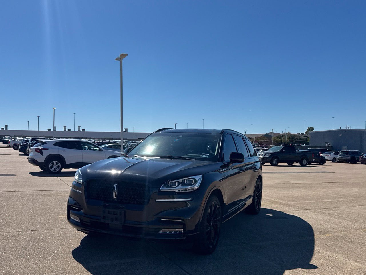 Used 2023 Lincoln Aviator Reserve w/ Equipment Group 201A RWD image 9