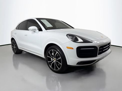 Used 2023 Porsche Cayenne Platinum Edition AWD/4WD image 3