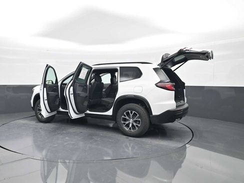 New 2026 GMC Acadia AT4 w/ Luxury Package image 84