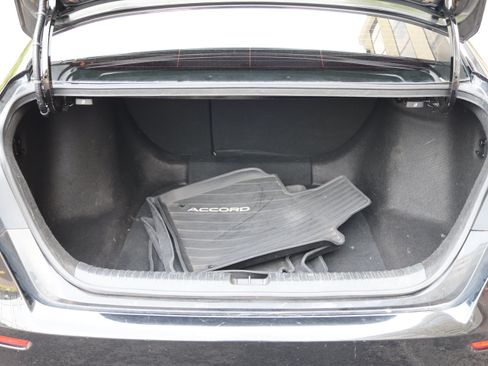 Used 2024 Honda Accord Sport image 6