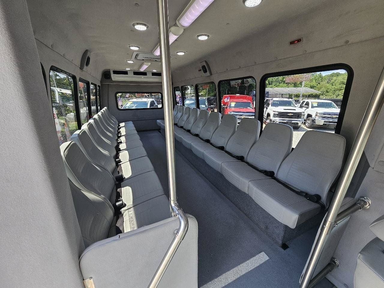 Used 2012 Ford F450 XL w/ PWR Equipment Group RWD image 20