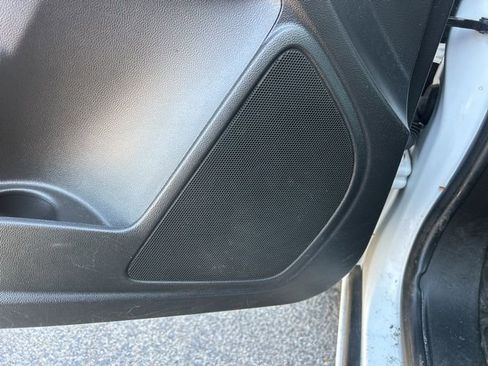 Used 2022 Chevrolet Colorado LT w/ Fleet Safety Package image 14