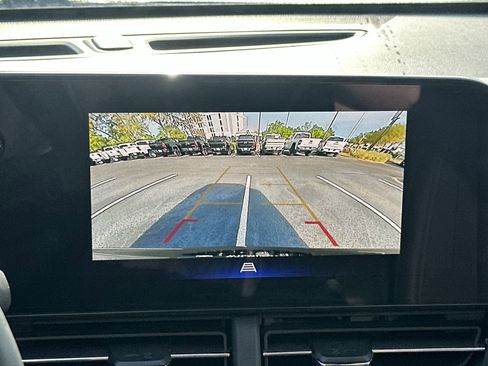 Used 2025 Chevrolet Trax LT w/ LT Convenience Package FWD image 27