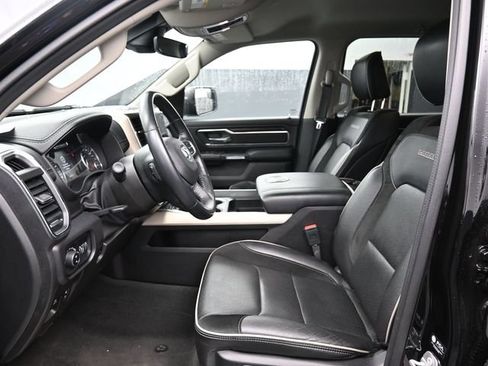 Used 2022 RAM 1500 Laramie AWD/4WD image 17