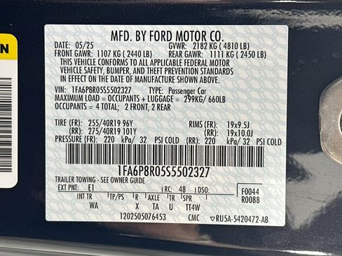 Used 2025 Ford Mustang Dark Horse RWD image 31