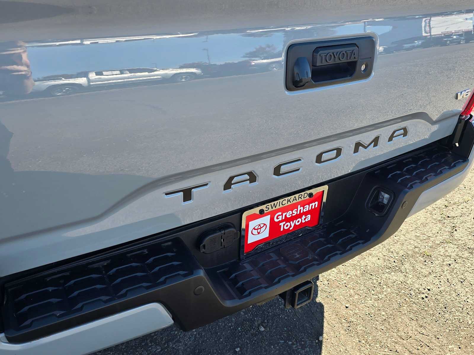 Certified 2019 Toyota Tacoma TRD Sport AWD/4WD image 14