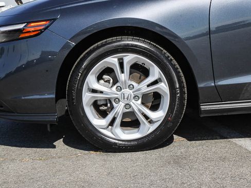 Certified 2025 Honda Accord LX image 11