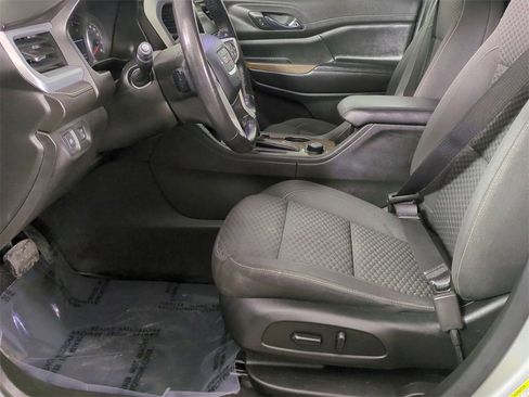 Certified 2019 GMC Acadia SLE image 17