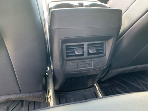 Used 2024 GMC Canyon AT4X image 23