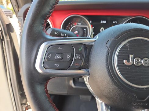 Certified 2021 Jeep Wrangler Unlimited Rubicon w/ Dual Top Group AWD/4WD image 34