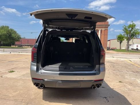 Used 2025 Chevrolet Tahoe Z71 AWD/4WD image 24