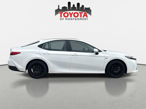 Used 2025 Toyota Camry LE w/ Convenience Package image 2