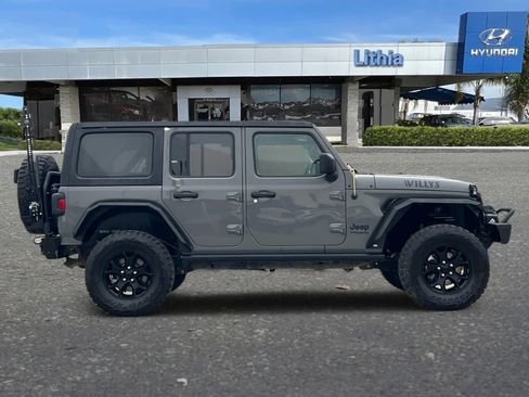 Used 2022 Jeep Wrangler Unlimited Sport image 8