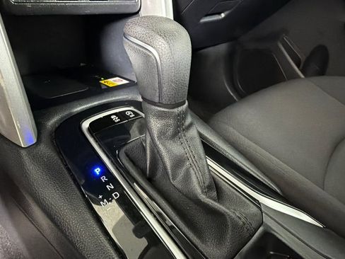 Used 2022 Toyota Corolla Cross LE FWD image 30