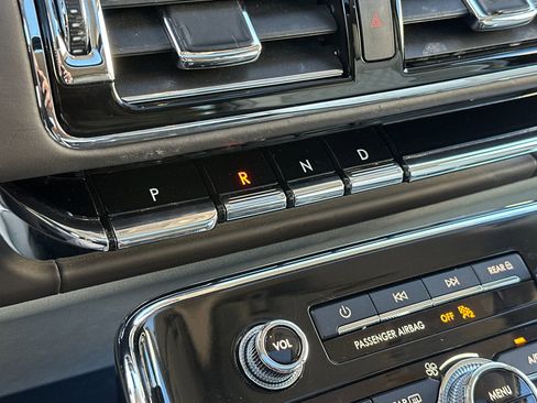 Used 2020 Lincoln Navigator L Black Label image 24