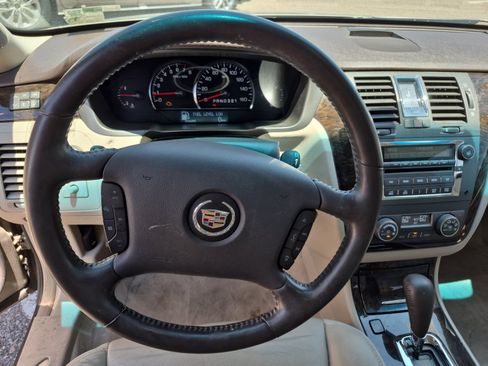 Used 2011 Cadillac DTS Luxury FWD image 9