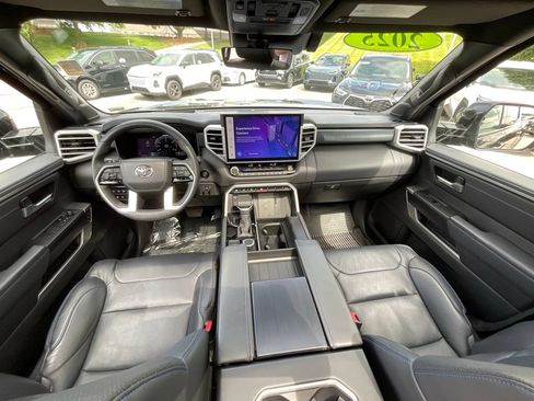 Used 2025 Toyota Tundra Platinum AWD/4WD image 8
