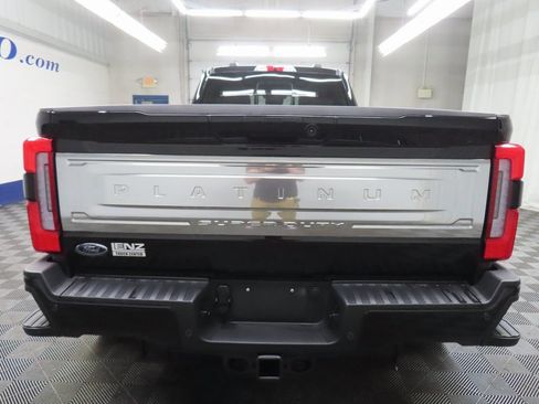 Used 2025 Ford F450 Platinum w/ Platinum Plus Package AWD/4WD image 43