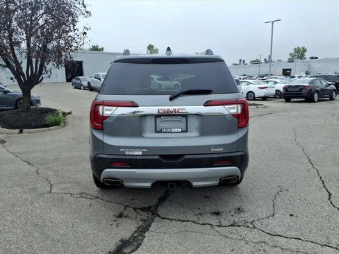 Used 2021 GMC Acadia SLT w/ Technology Package FWD image 6