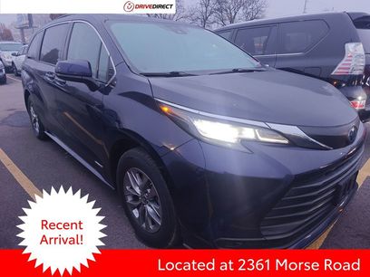 Used 2021 Toyota Sienna LE