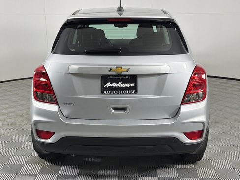 Used 2018 Chevrolet Trax LS w/ LPO, Protection Package FWD image 6