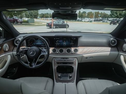 Certified 2023 Mercedes-Benz E 350 4MATIC Sedan image 18