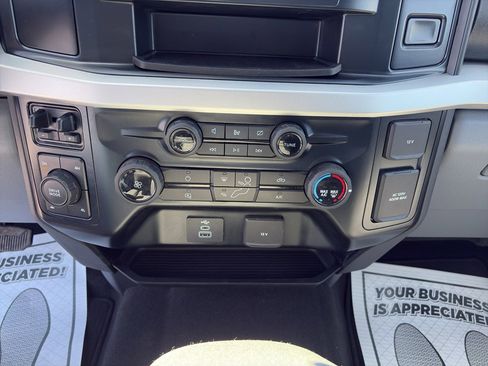 Used 2024 Ford F250 XLT w/ FX4 Off-Road Package AWD/4WD image 16