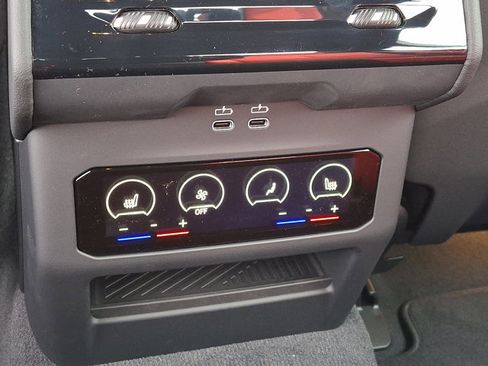 New 2026 BMW M5 w/ Carbon Package image 6