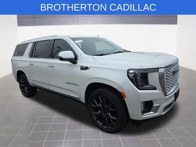 Used 2024 GMC Yukon XL Denali AWD/4WD image 3