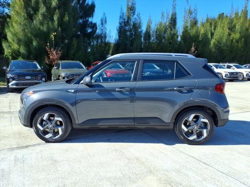 New 2026 Hyundai Venue SEL image 4