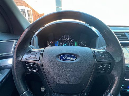 Used 2019 Ford Explorer Sport w/ Equipment Group 401A AWD/4WD image 19