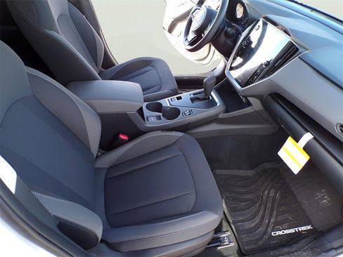 Certified 2025 Subaru Crosstrek 2.0i Premium image 24