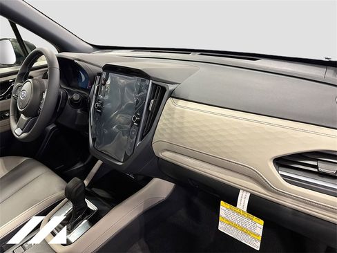 New 2025 Subaru Forester Limited image 32