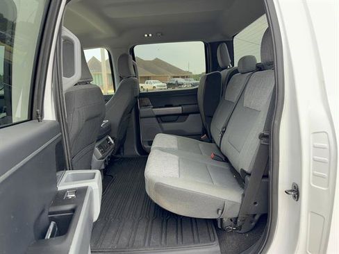 Used 2022 Ford F150 XLT w/ Equipment Group 302A High AWD/4WD image 10