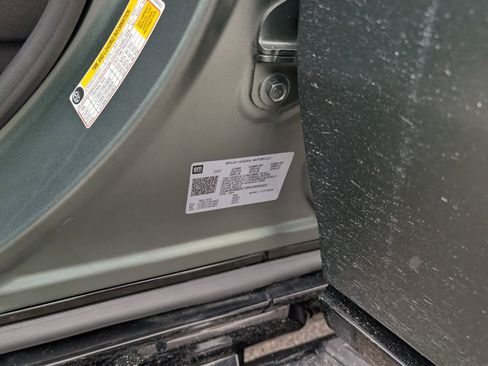 Certified 2024 GMC Hummer EV 3X w/ Extreme Off-Road Package image 13