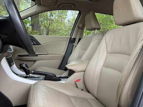 Used 2015 Honda Accord EX-L image 5