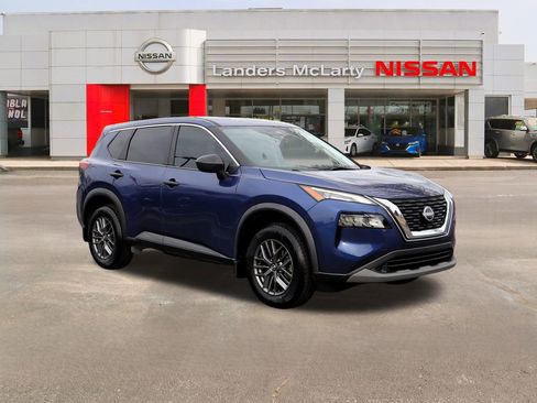 Used 2023 Nissan Rogue S image 1